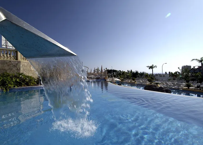 Paradise Park Fun Lifestyle Hotel 4*