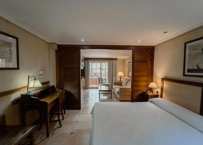 Отель Paradise Park Fun Lifestyle 4*